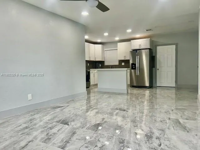 3040 NW 20th St