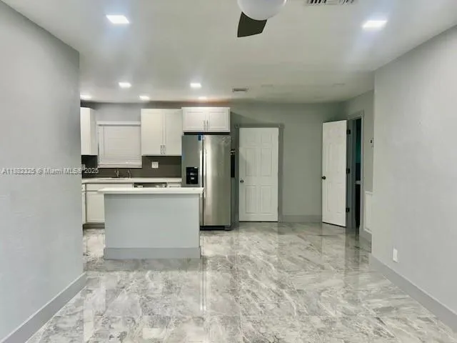 3040 NW 20th St