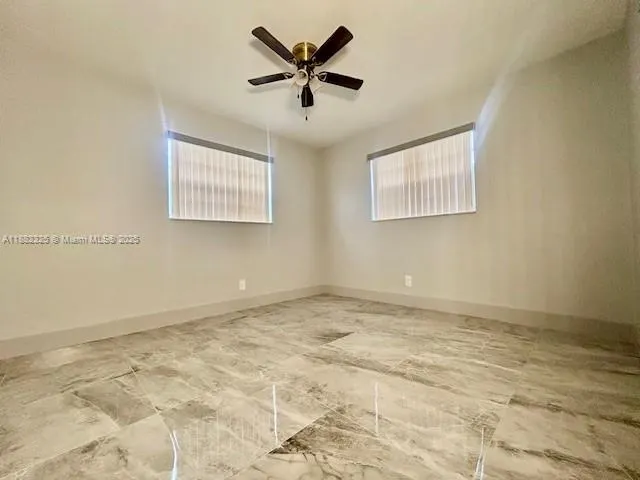 3040 NW 20th St
