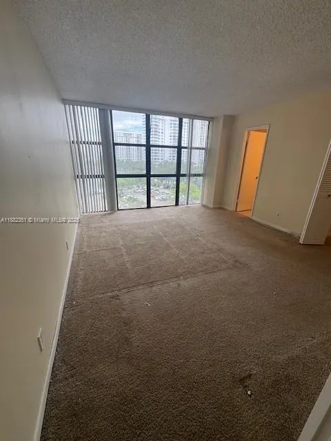 18181 NE 31st Ct, #703