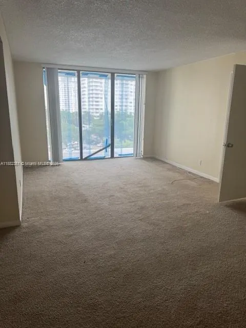 18181 NE 31st Ct, #703