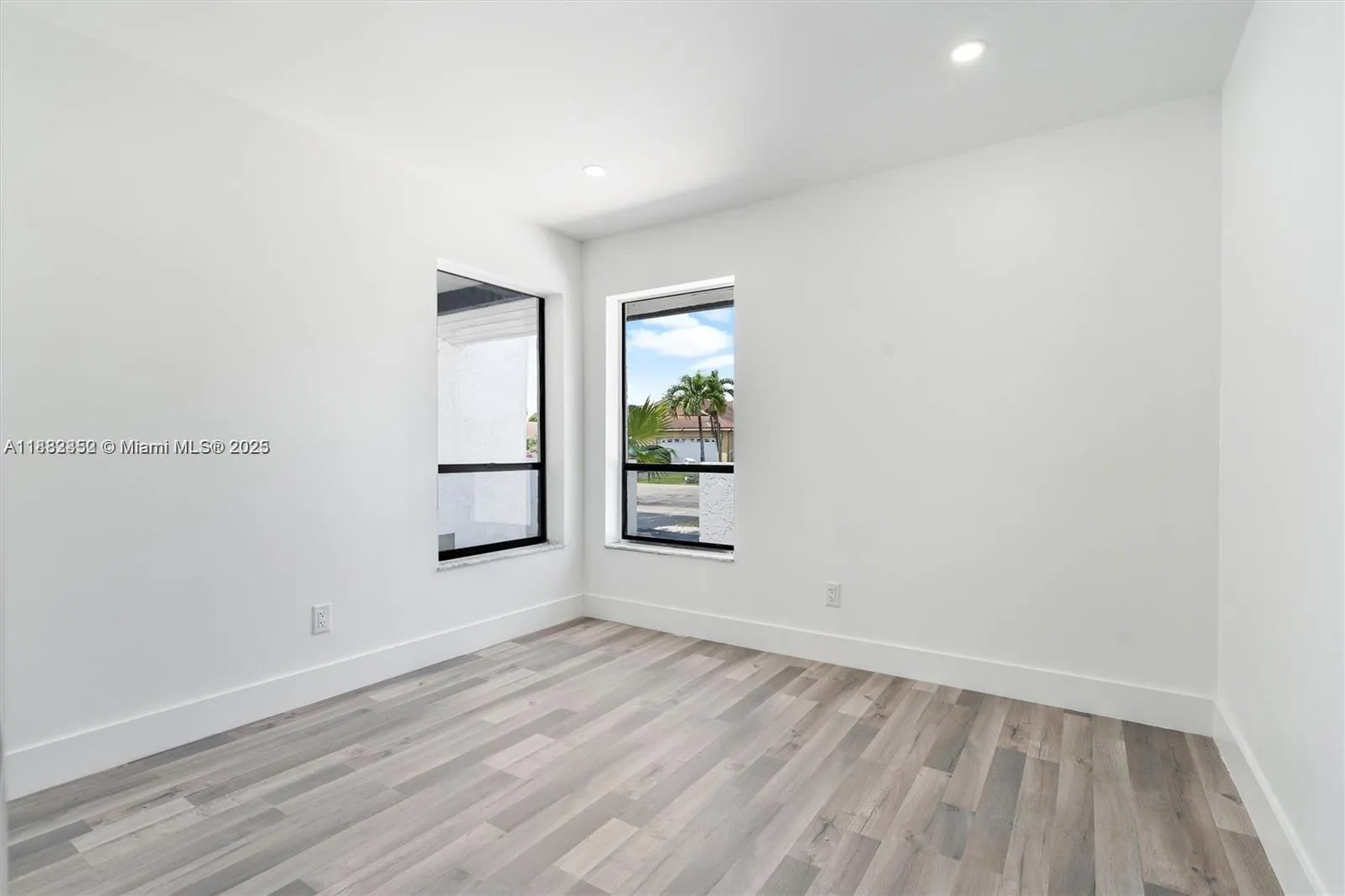 4920 NW 83rd Ter