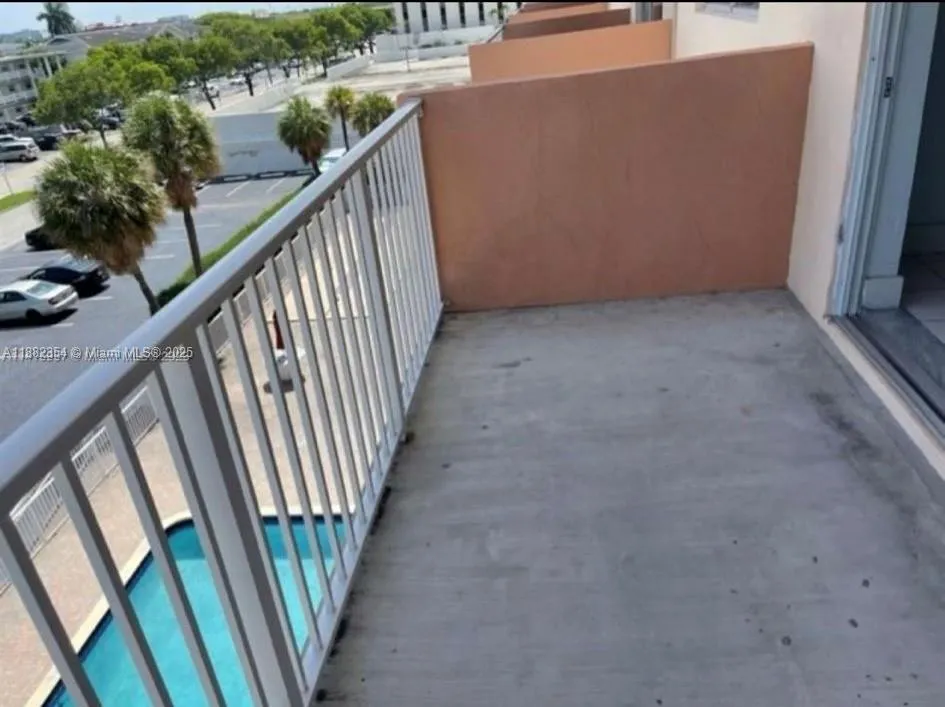 2200 E Hallandale Beach Blvd, #412