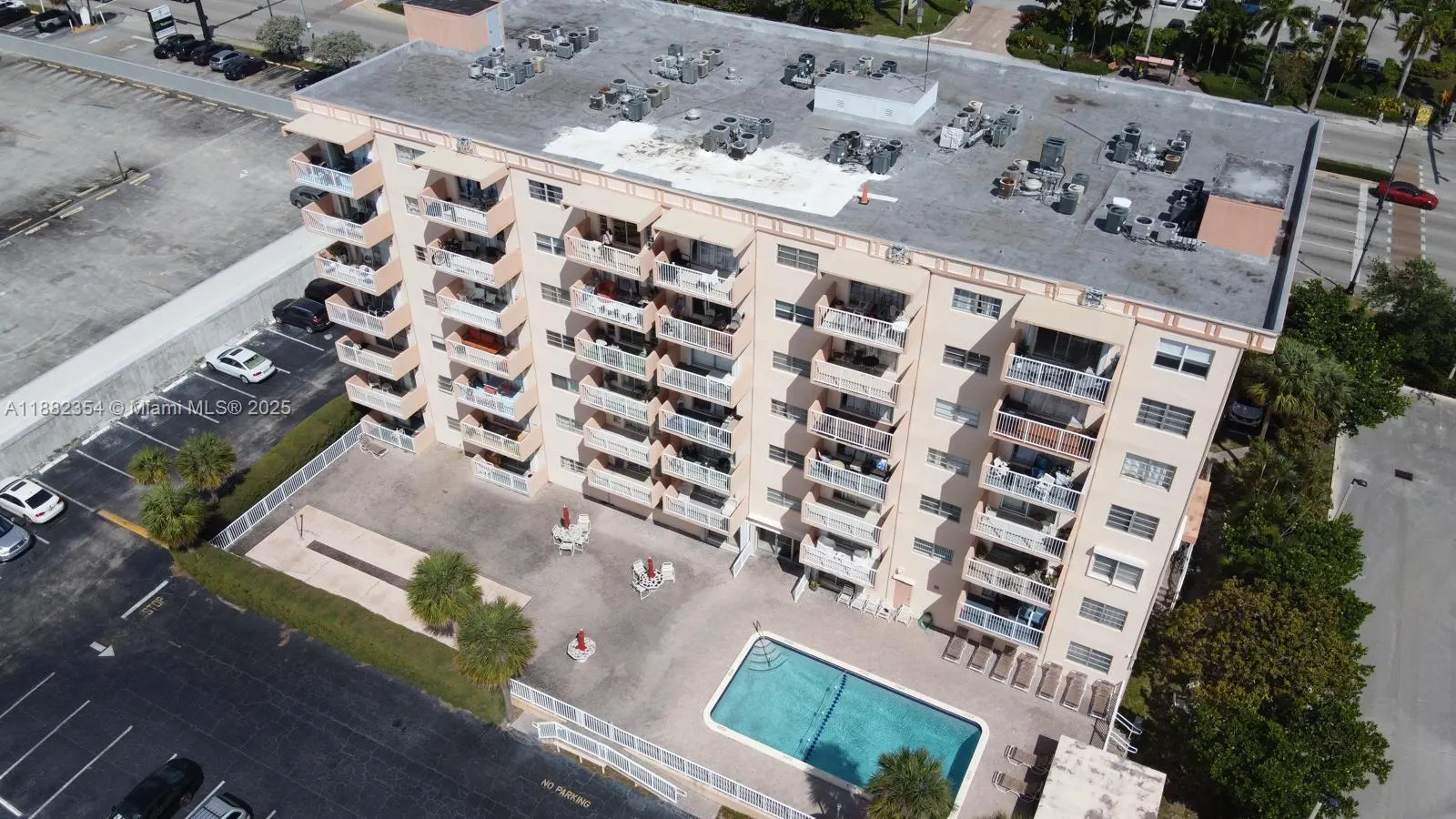 2200 E Hallandale Beach Blvd, #412