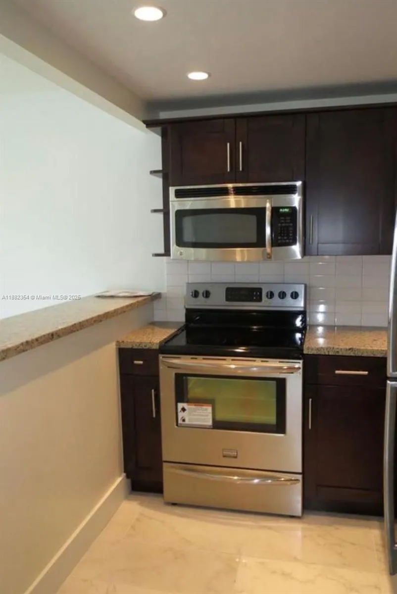 2200 E Hallandale Beach Blvd, #412