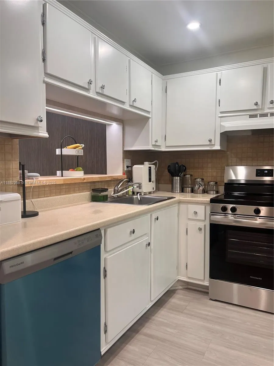 10815 SW 112th Ave, #214