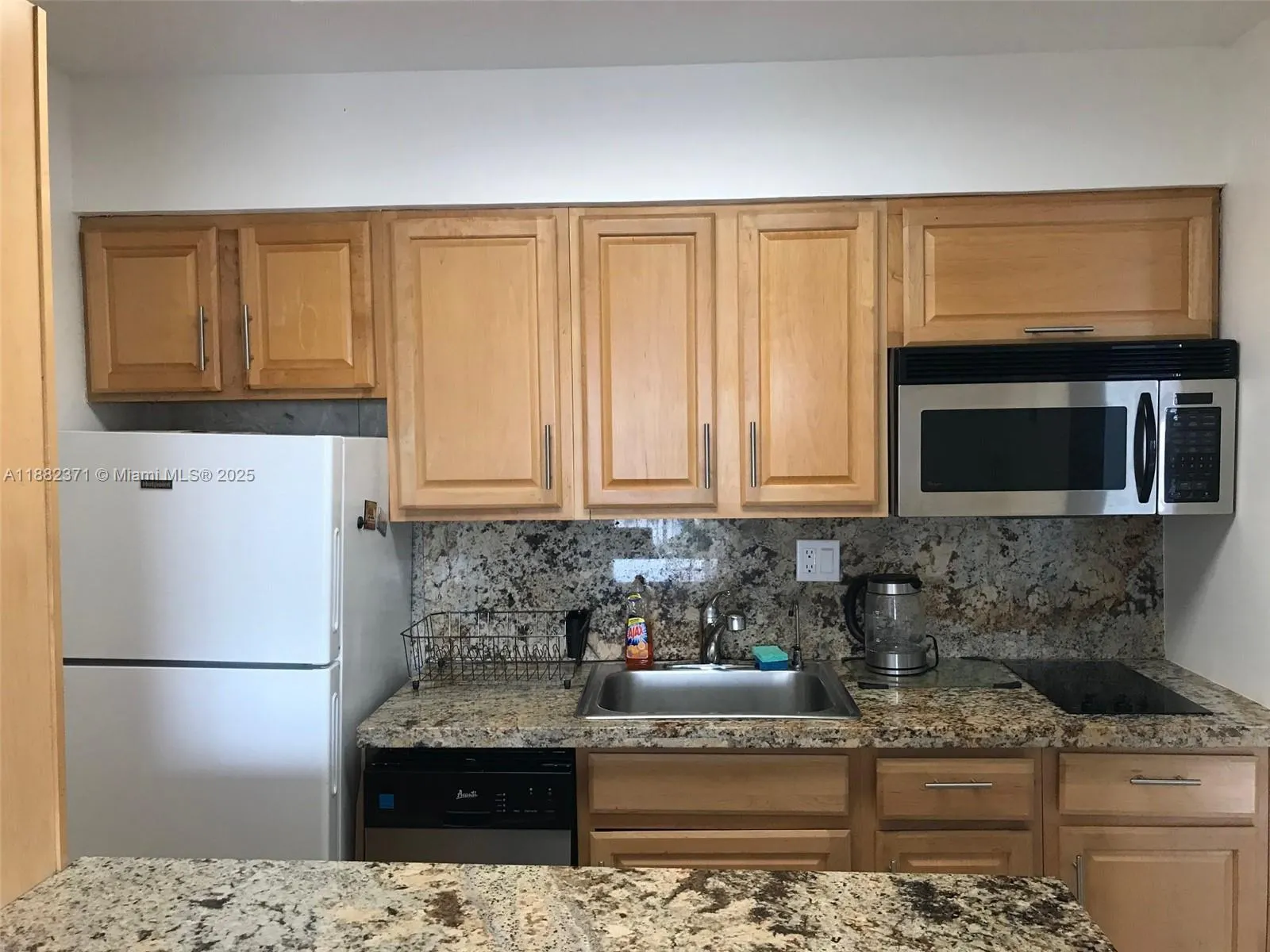 2200 E Hallandale Beach Blvd, #512
