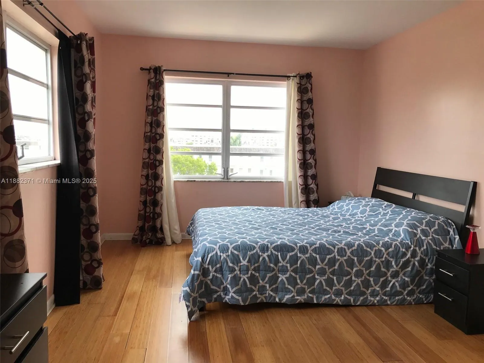2200 E Hallandale Beach Blvd, #512
