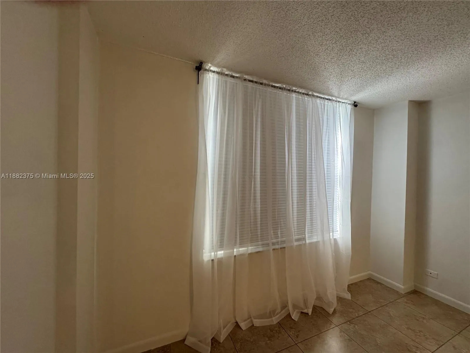 230 174th St, #M01