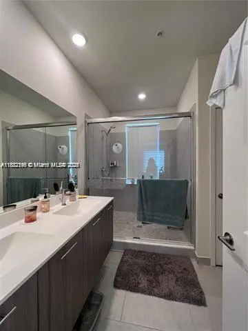 8201 NW 41st St, #D-407
