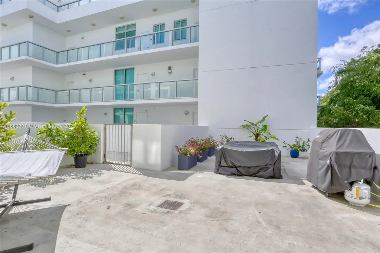 720 NE 62nd St, #310