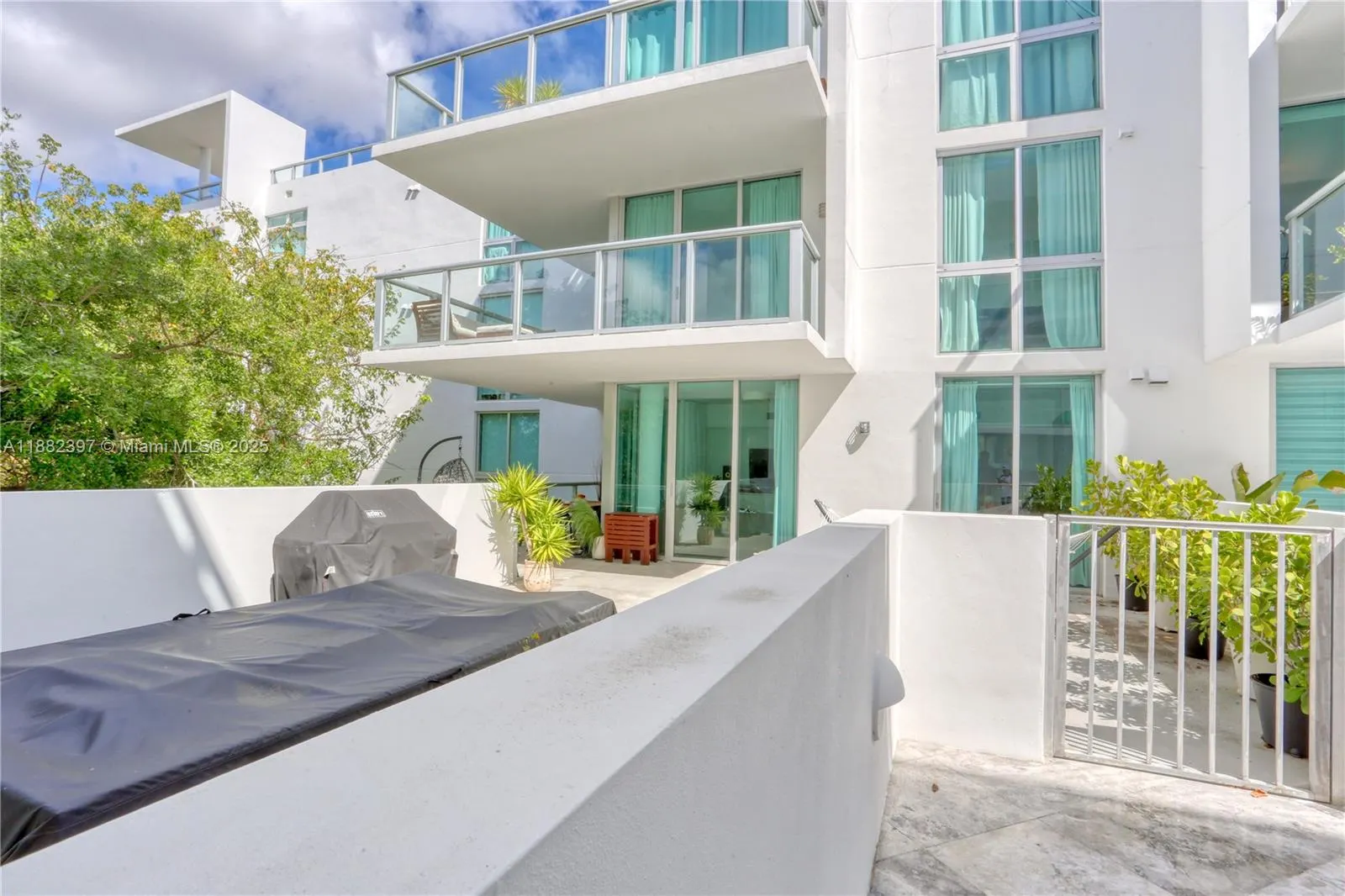 720 NE 62nd St, #310