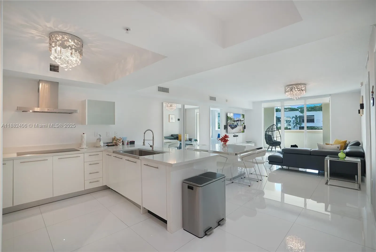 250 S Sunny Isles Blvd, #TH-207