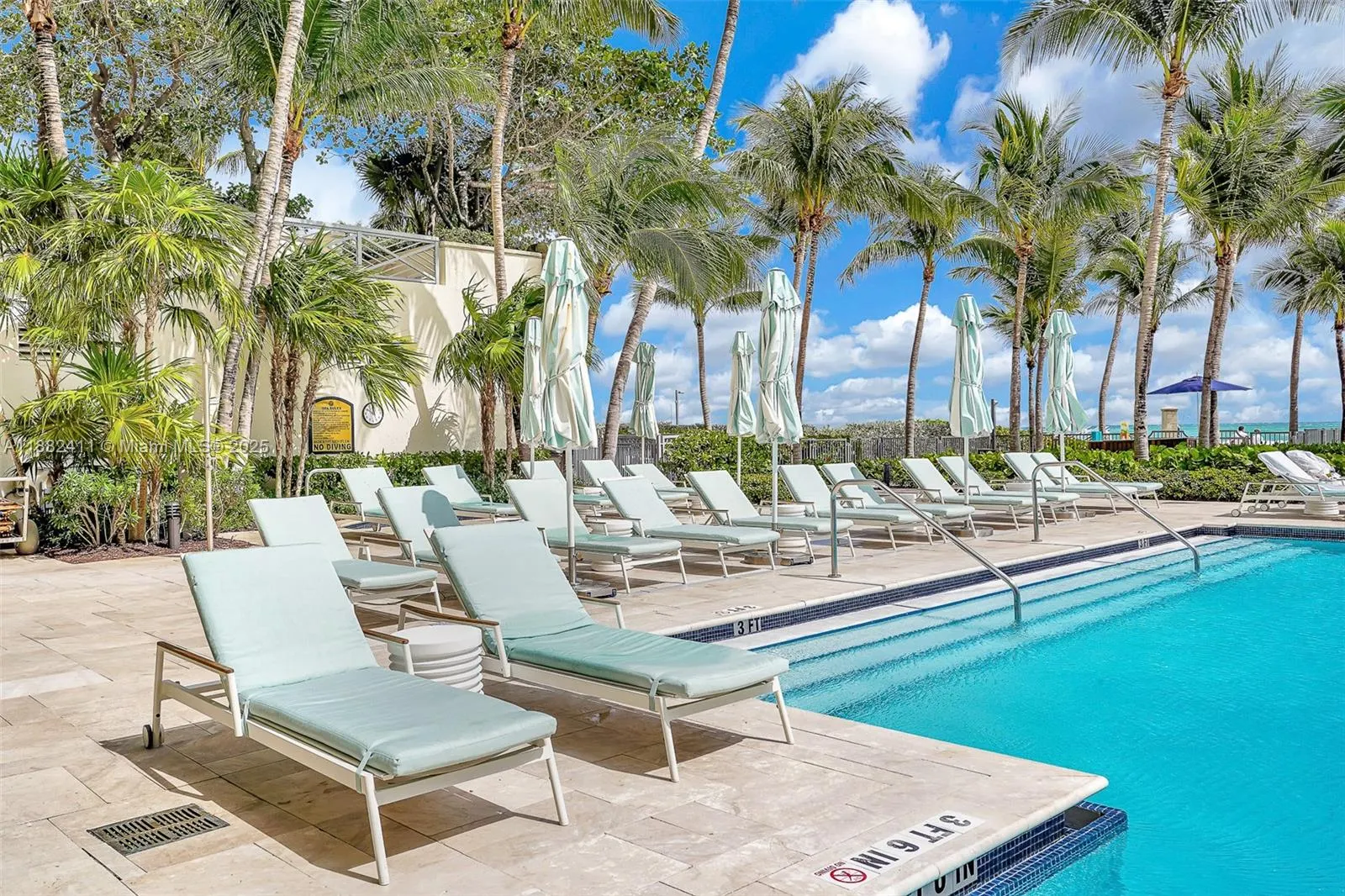 16047 Collins Ave, #2904