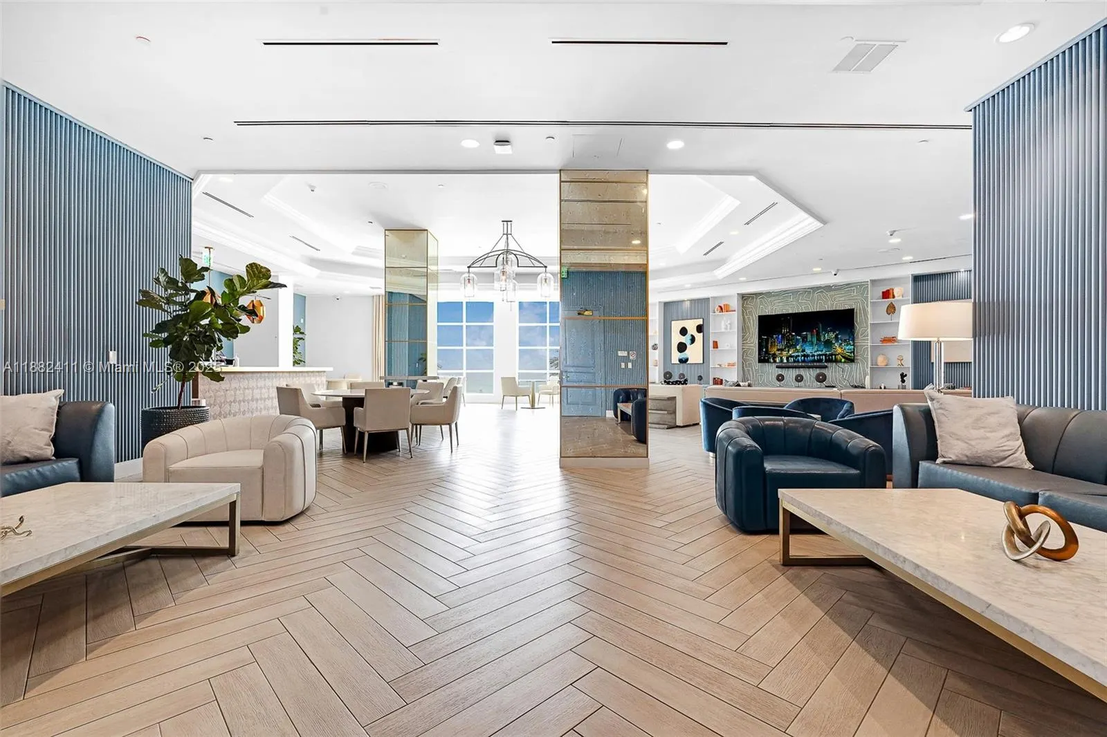 16047 Collins Ave, #2904