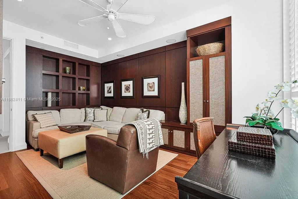16047 Collins Ave, #2904