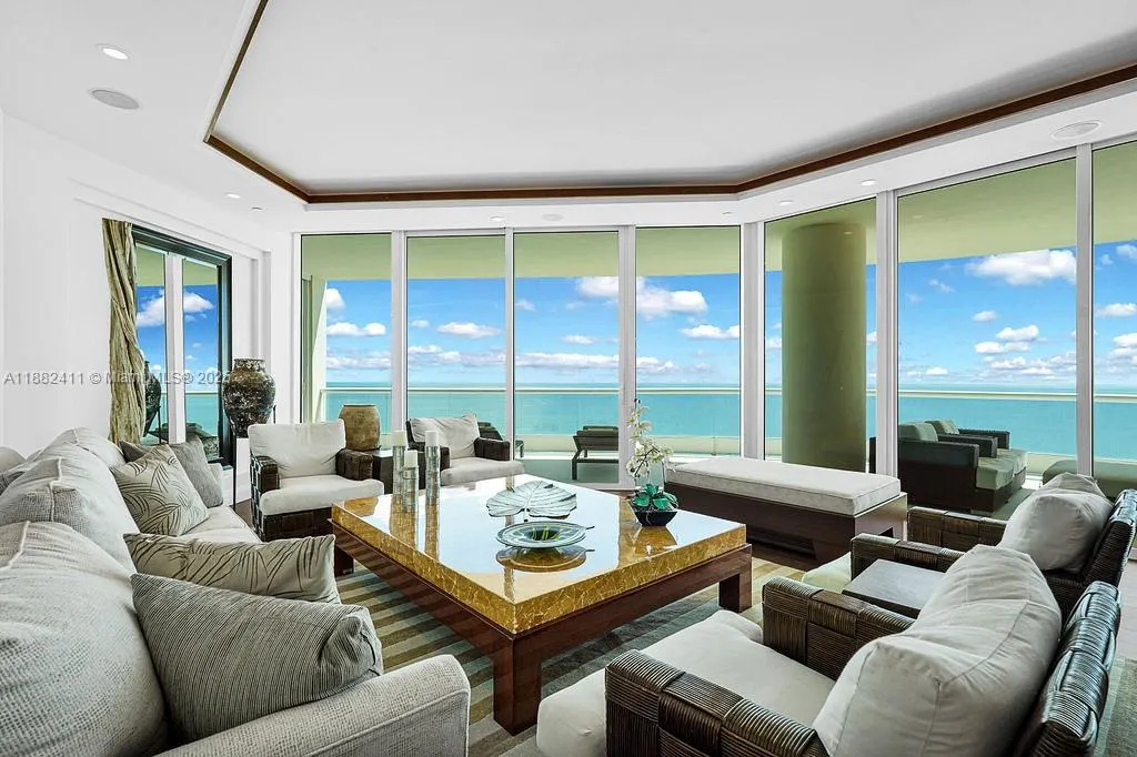16047 Collins Ave, #2904