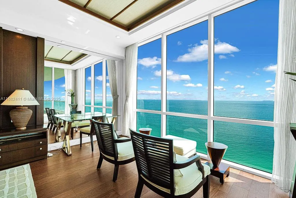 16047 Collins Ave, #2904