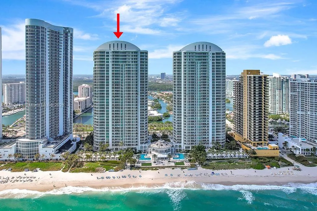 16047 Collins Ave, #2904