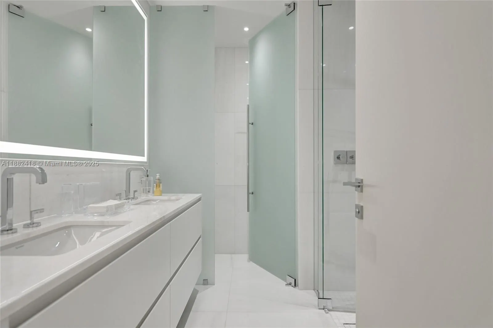 300 Biscayne Blvd Way, #2305W
