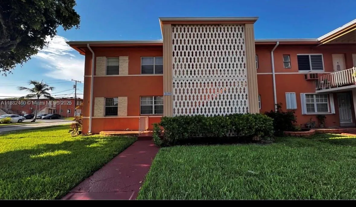 3600 SW 9th Ter, #2B