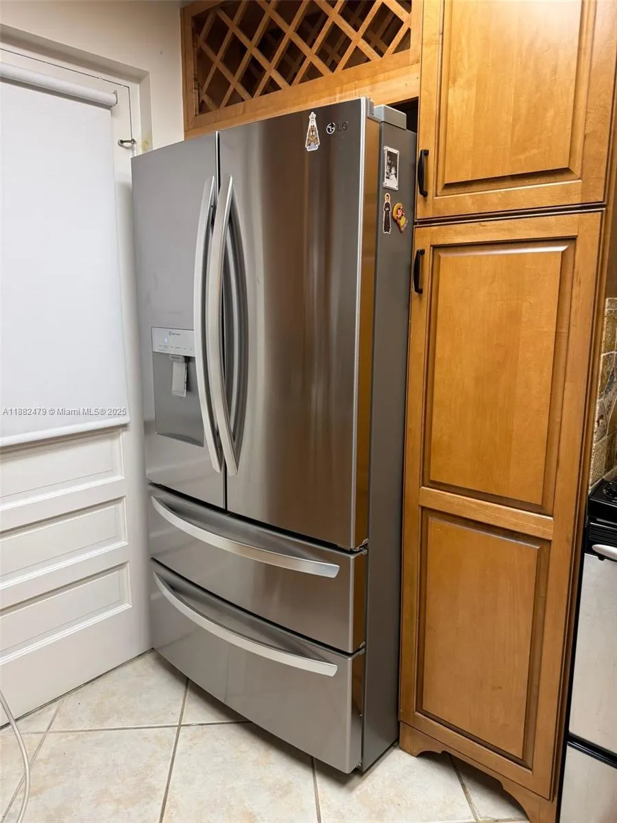 5301 NW 2nd Ave, #104