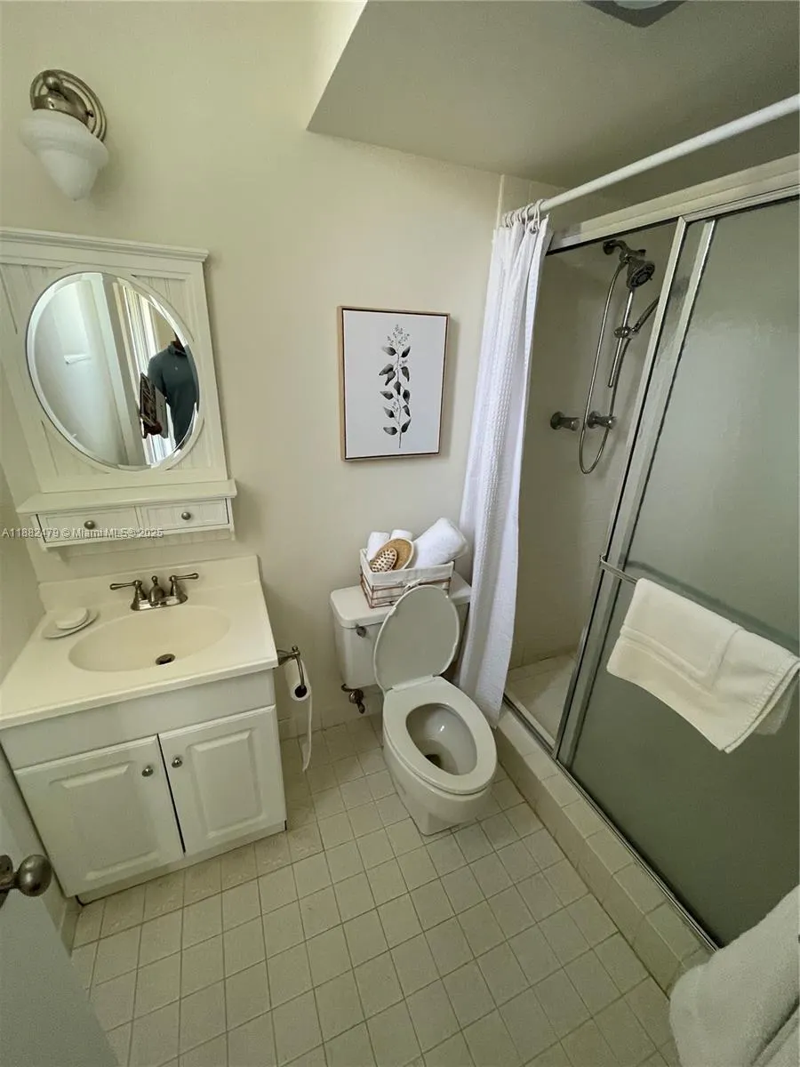 5301 NW 2nd Ave, #104