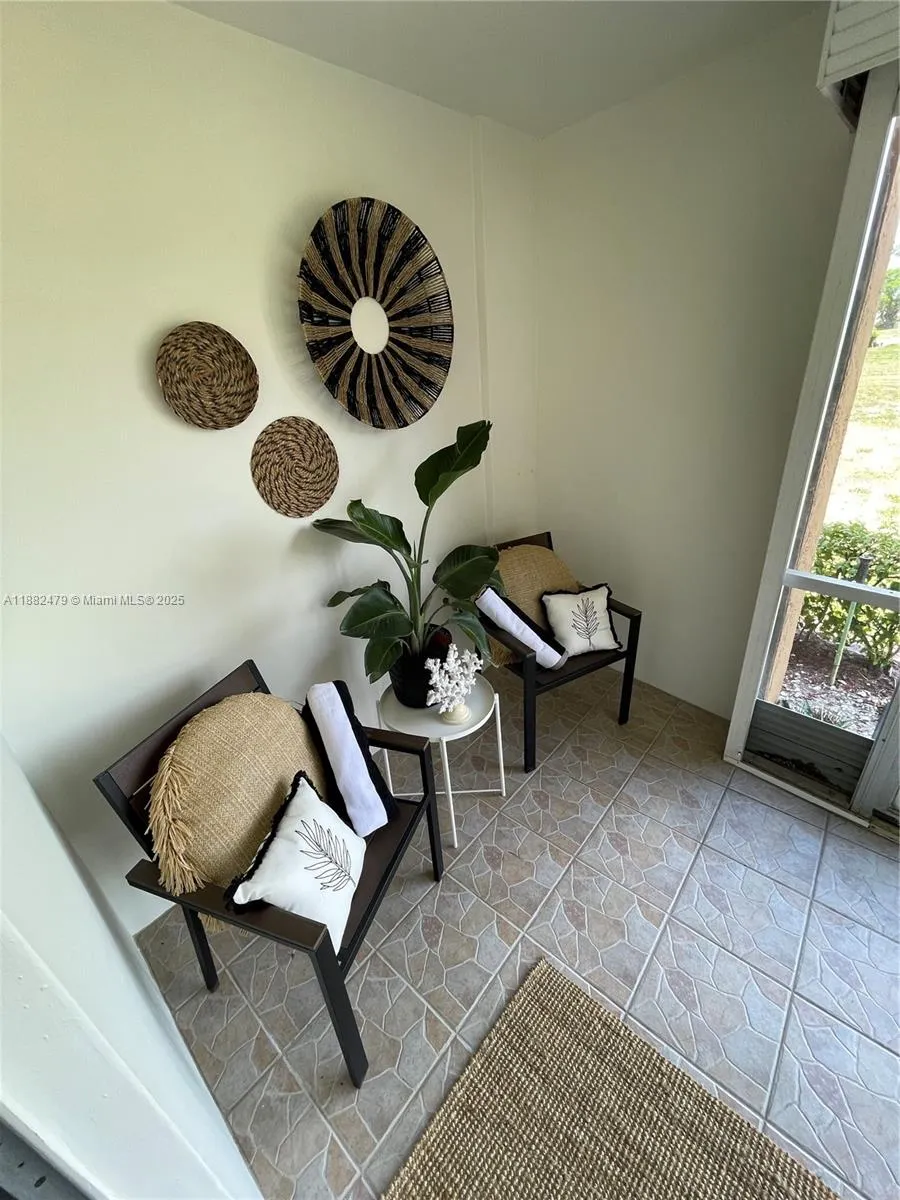 5301 NW 2nd Ave, #104