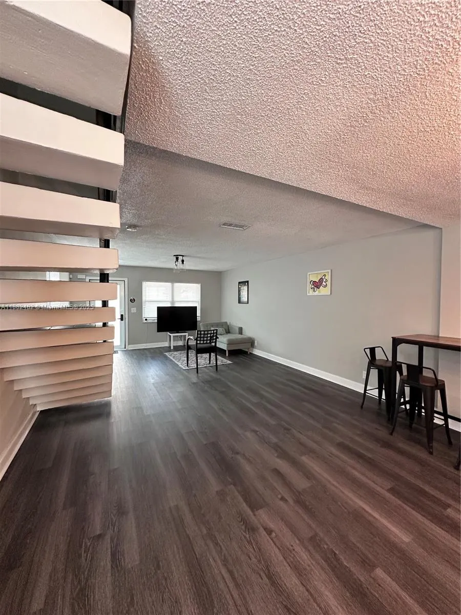 2270 SW 46th Ct