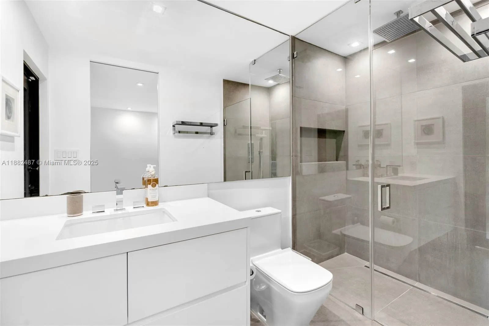 2815 Regatta Ave, #1 A