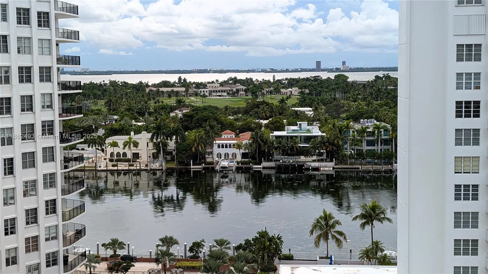 5701 Collins Ave, #1105