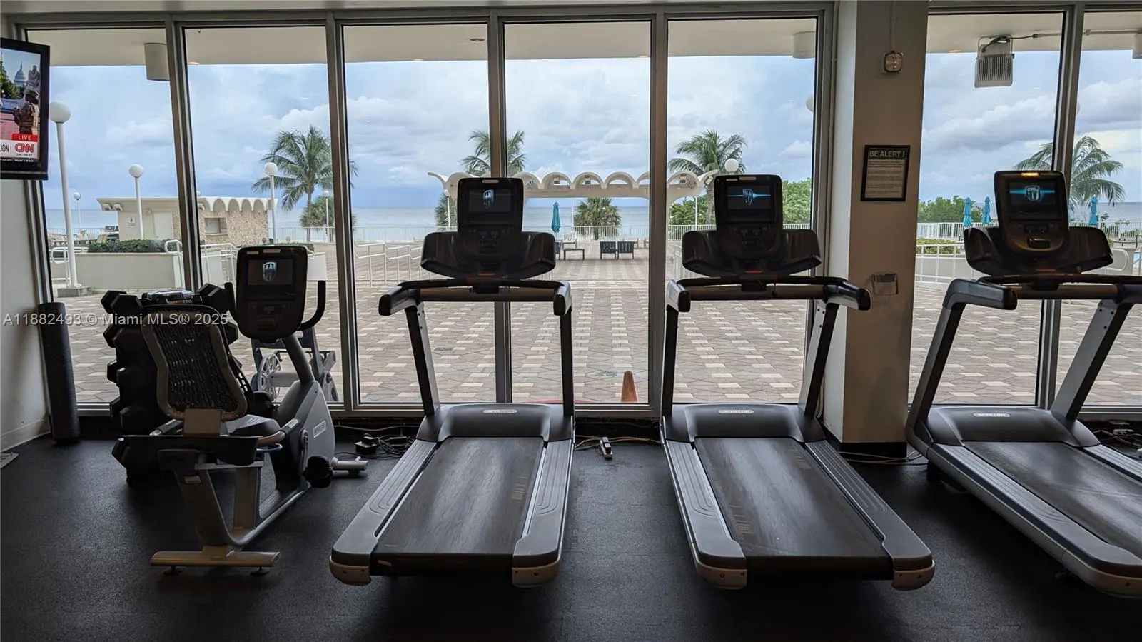 5701 Collins Ave, #1105