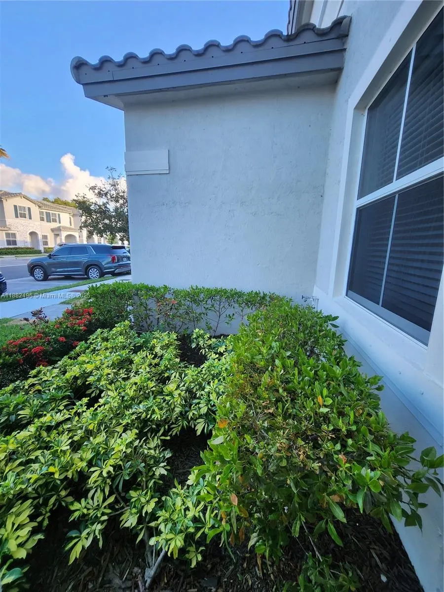 1776 SE 27th Rd