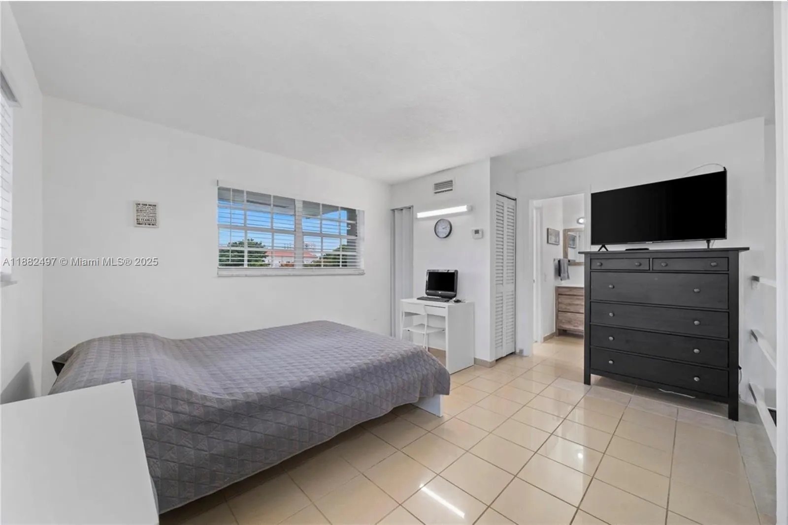 30 SW 11th Ave, #4