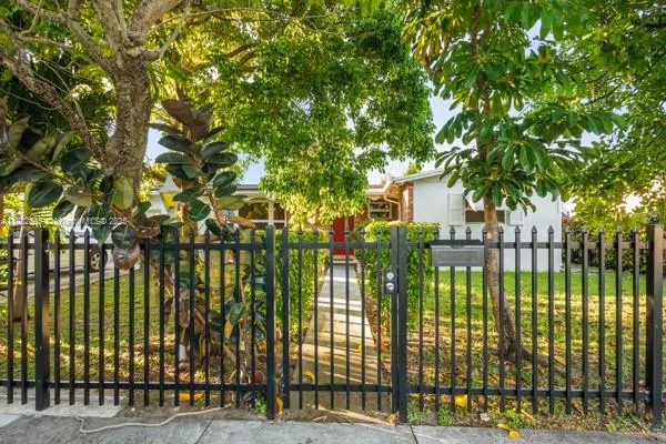 115 NW 209th St, #0