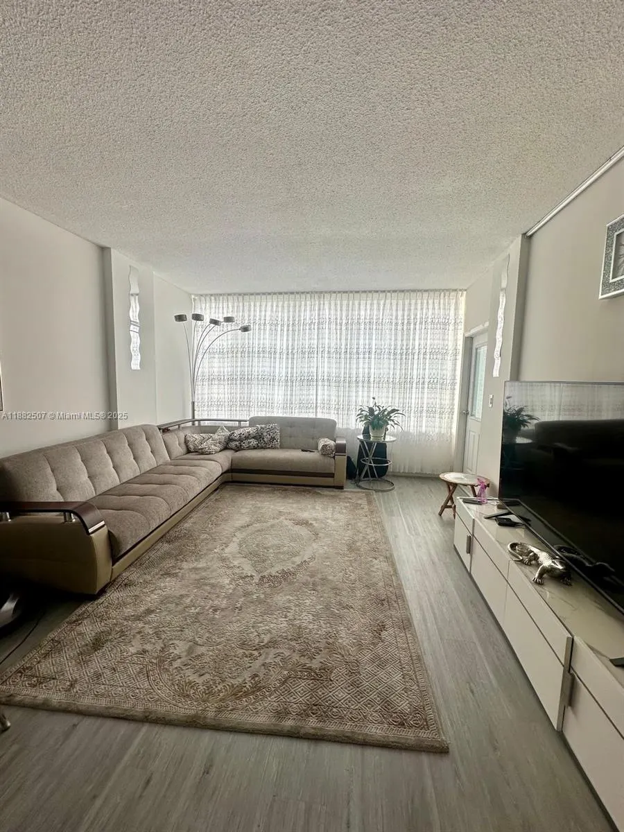 1825 S Ocean Dr, #PH-6