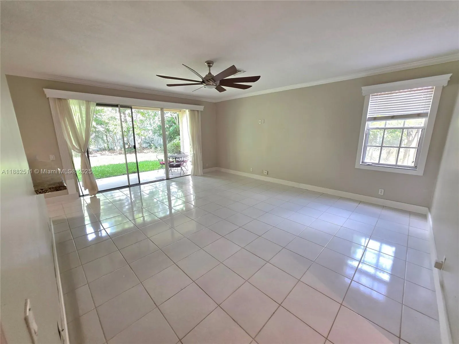 584 Cambridge Dr