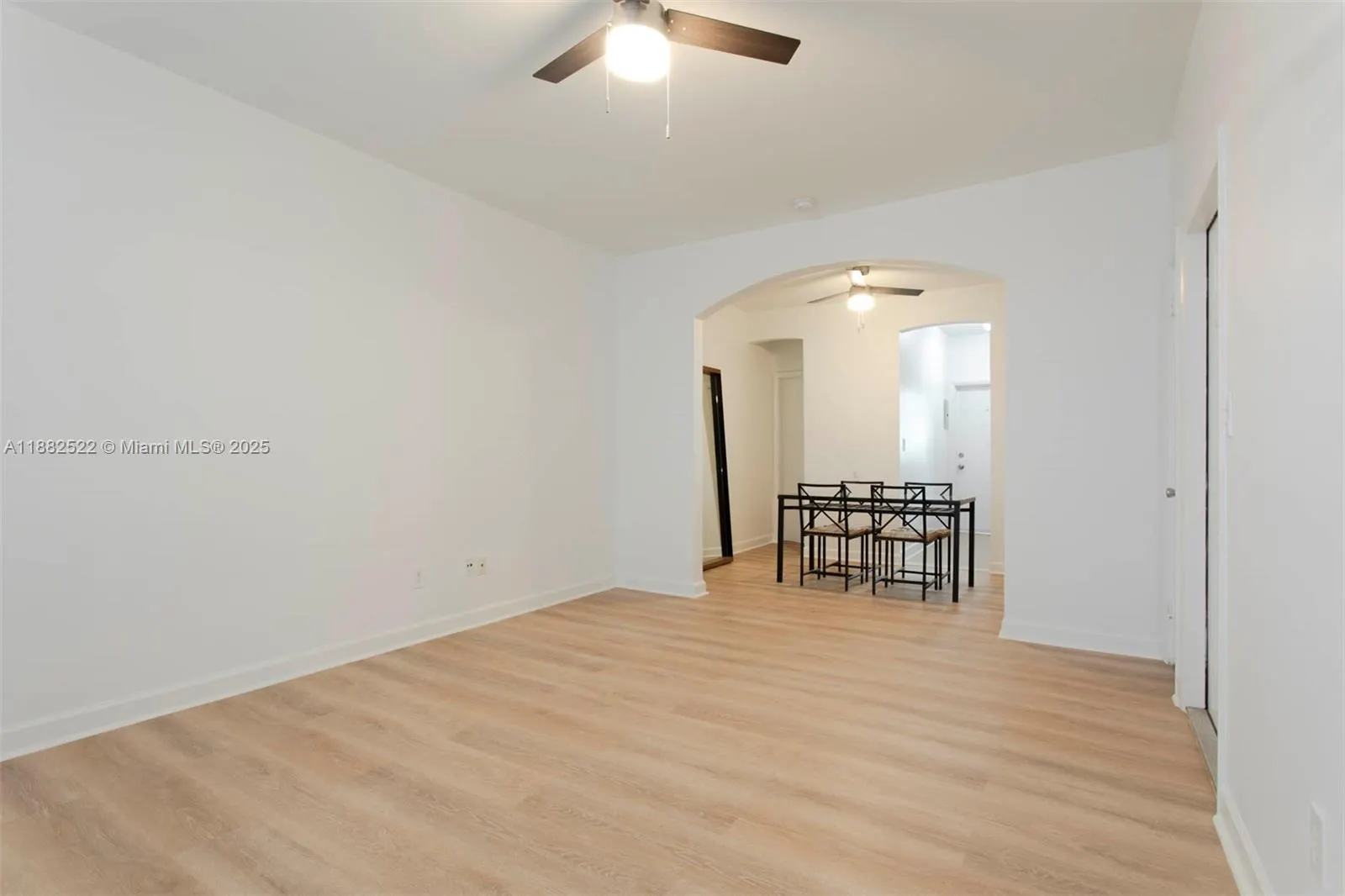 1561 Lenox Ave, #10