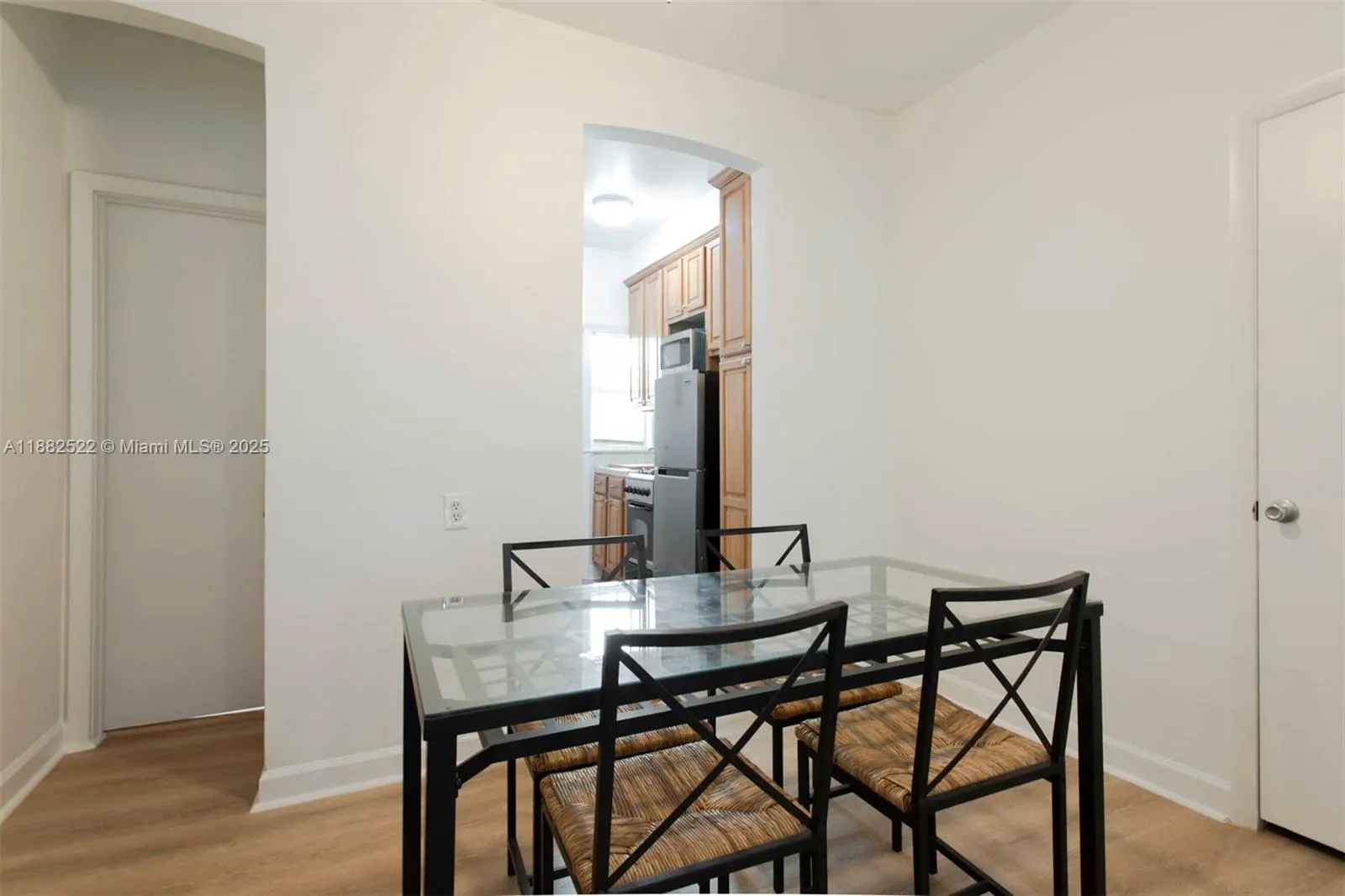 1561 Lenox Ave, #10
