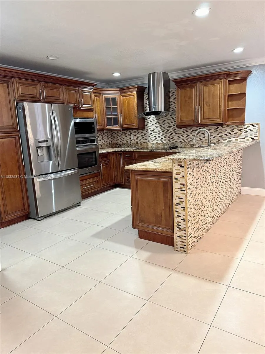 7007 Lambright Ct