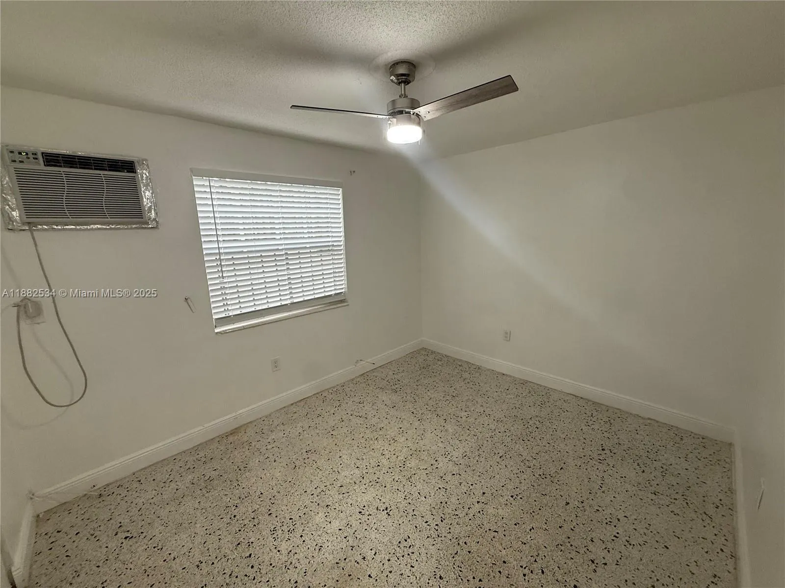 428 SW 2nd St, #2