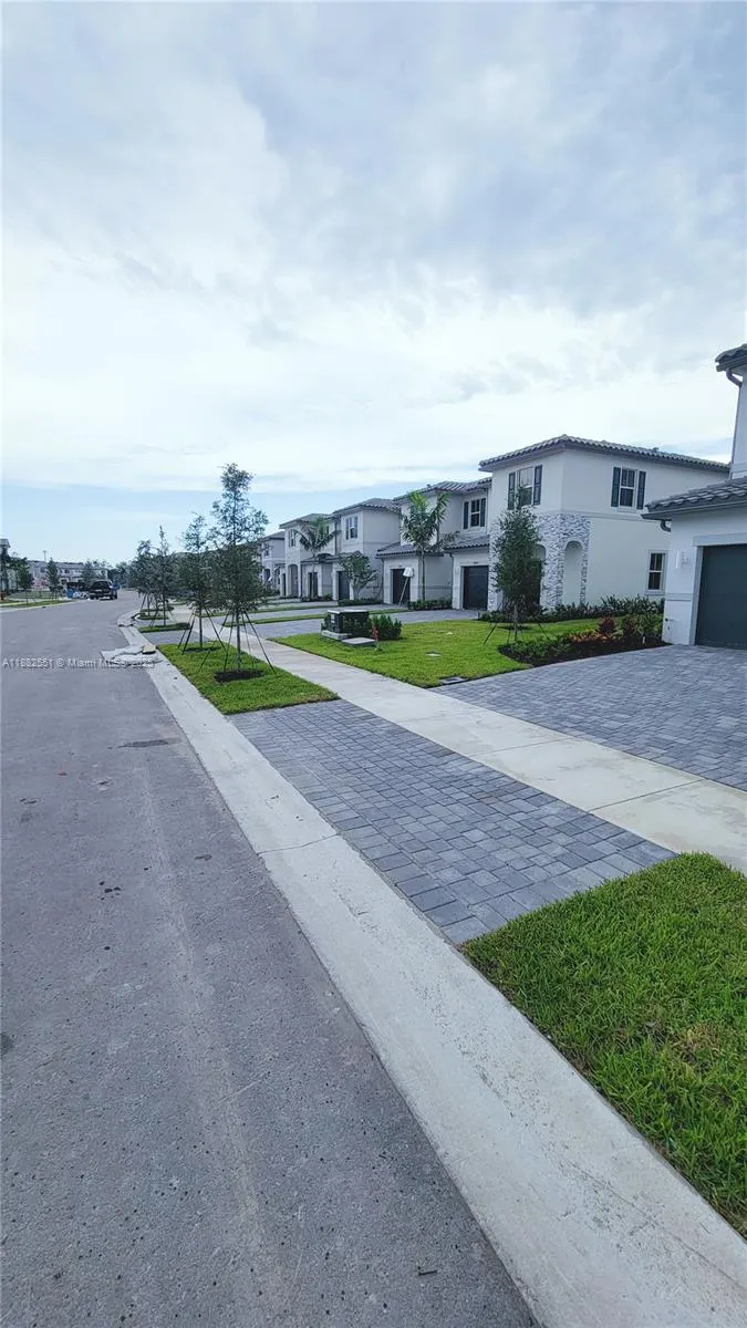 12010 NW 47th Mnr