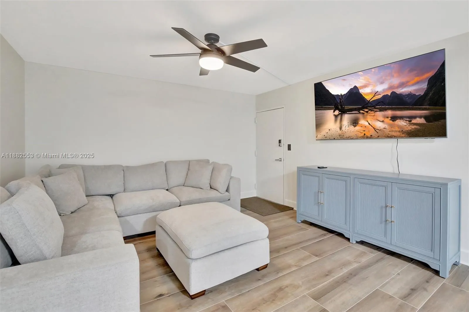 520 Orton Ave, #303