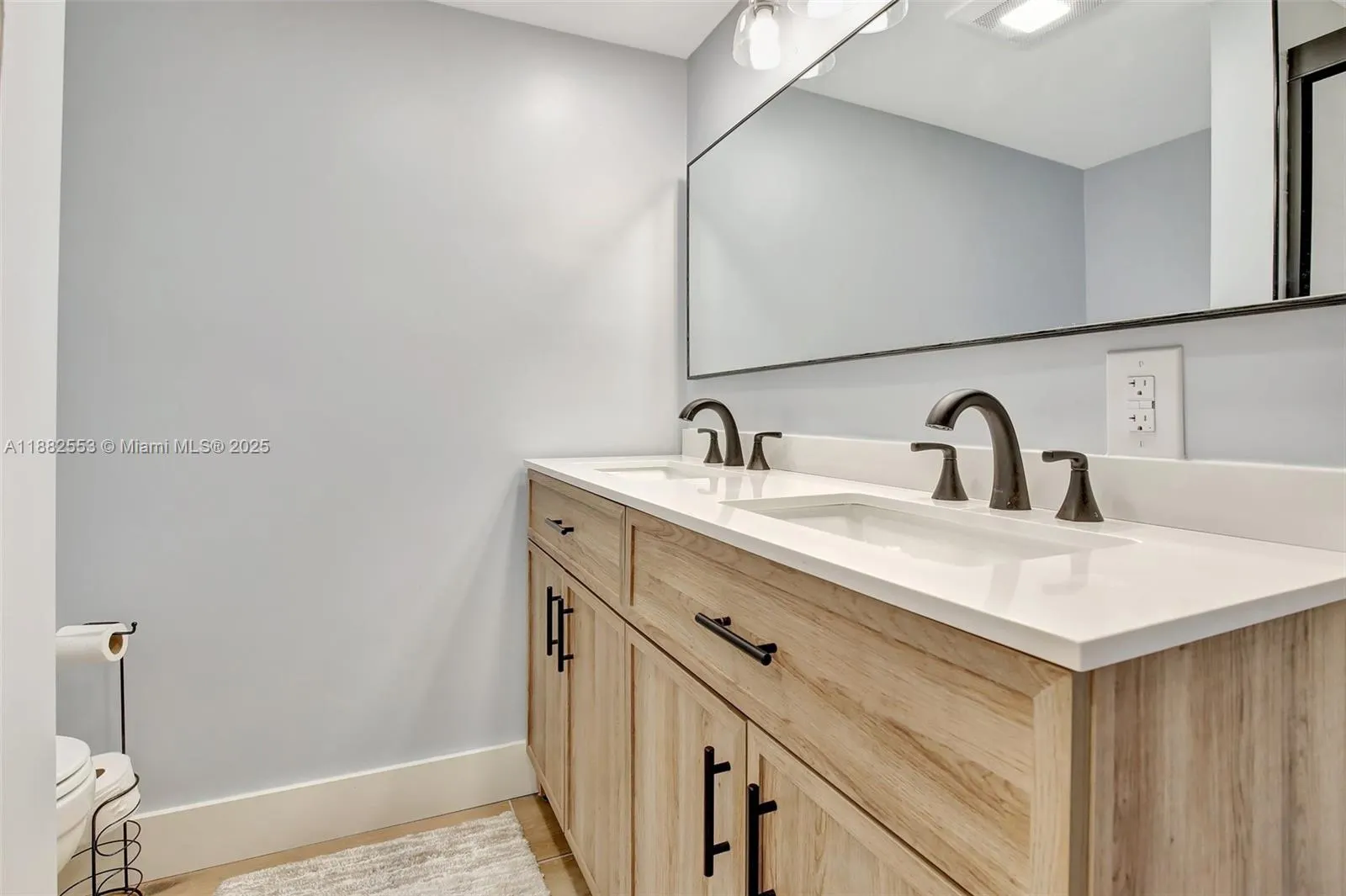 520 Orton Ave, #303