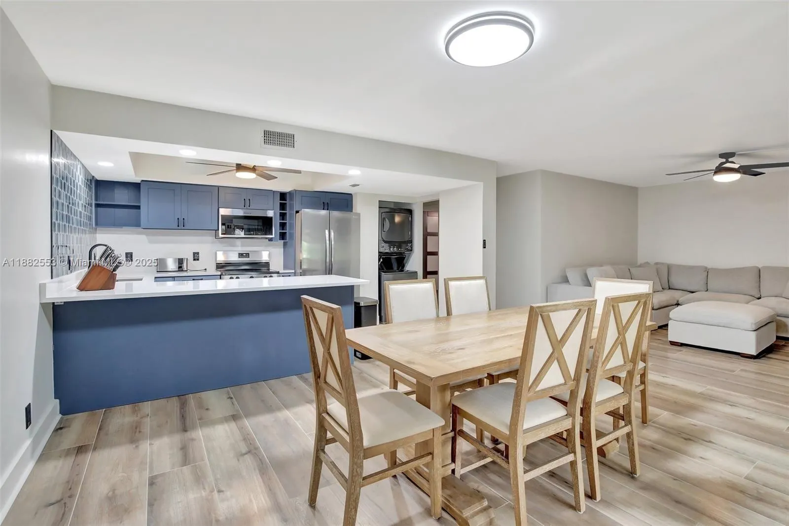 520 Orton Ave, #303