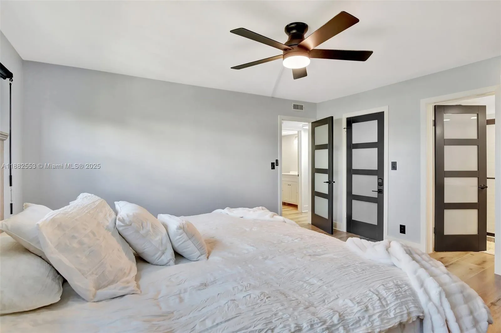520 Orton Ave, #303