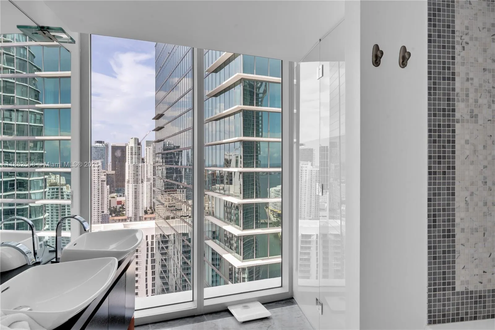 200 Biscayne Boulevard Way, #4201