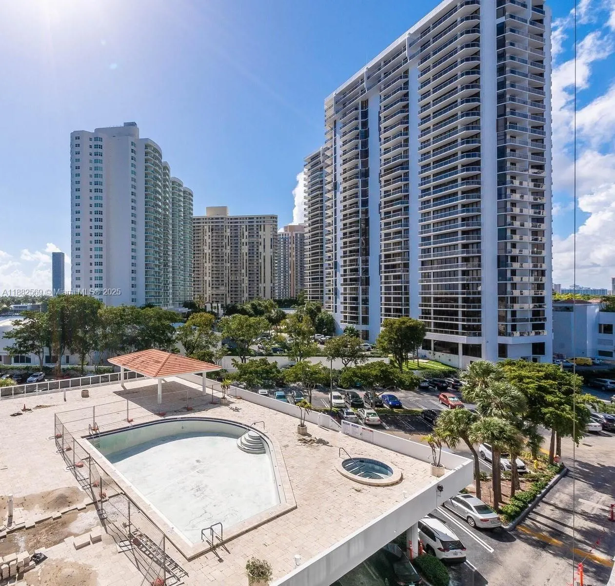 20515 E Country Club Dr, #442