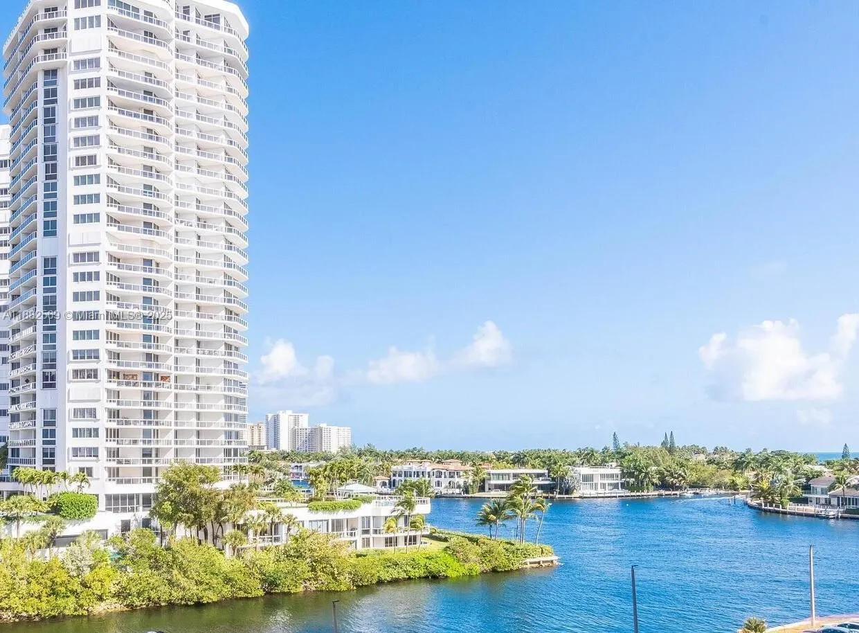 20515 E Country Club Dr, #442