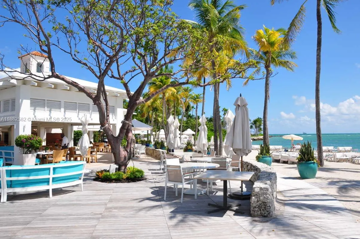 5053 Fisher Island Dr, #5053
